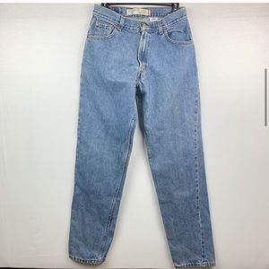 Mom Jeans- Vintage Levi’s 550 light wash